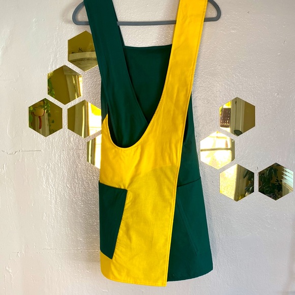 Handmade cross-back Apron - Picture 4 of 5